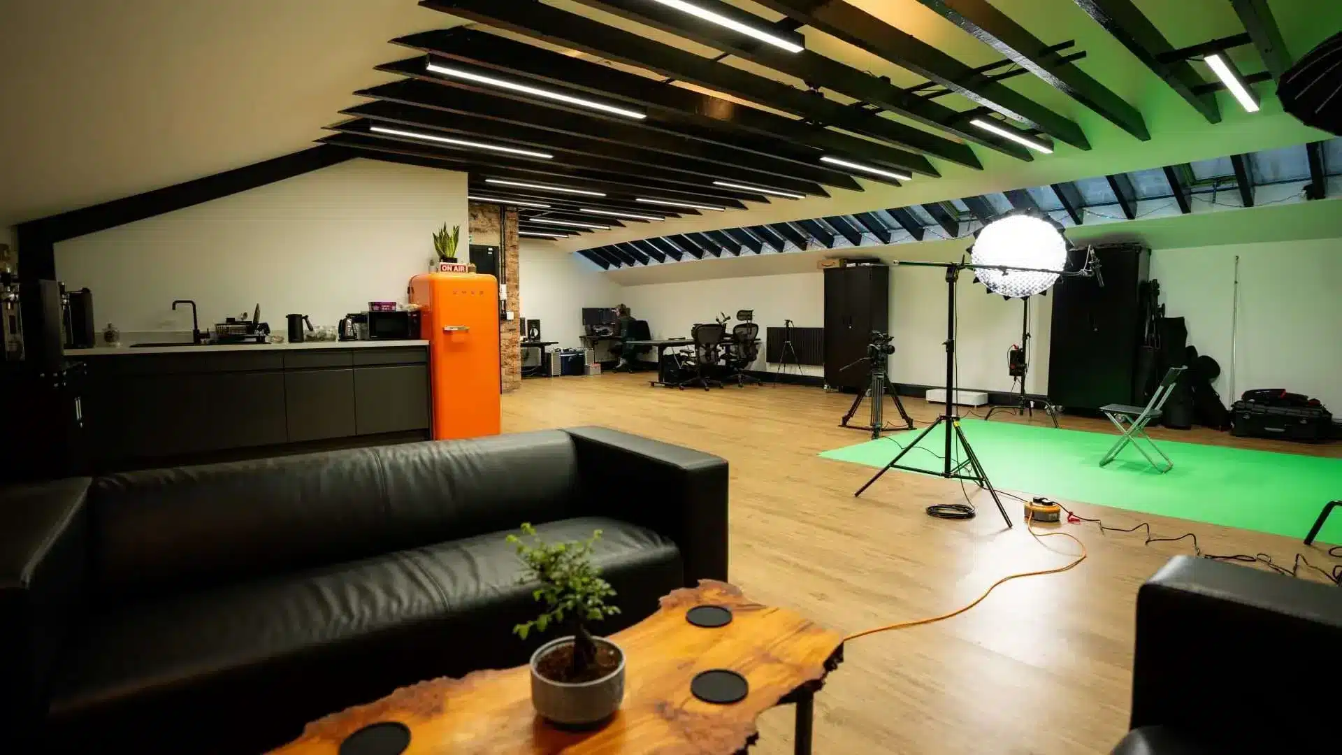 Video Production Glasgow: Captivate Your Audience & Grow Your Brand